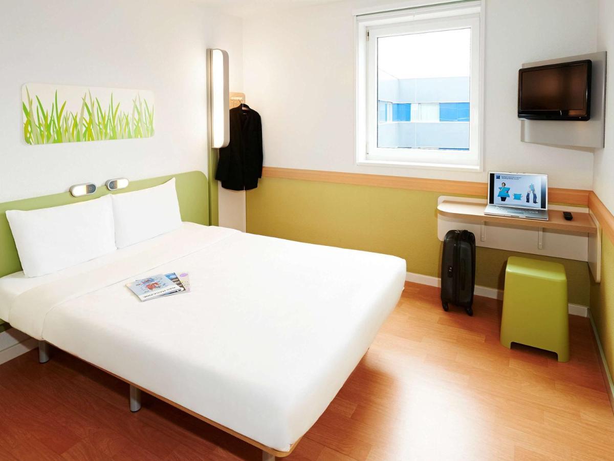Hotel Ibis Budget Sur Seine N7 2*
